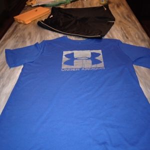 Under armour tee shirt size large